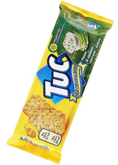 Крекер соленый Tuc со вкусом сметаны и лука, 100г